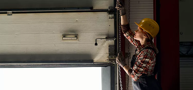 Addressing Common Garage Door Stoppage Issues in Phenix City, AL